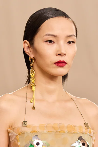 Look 199